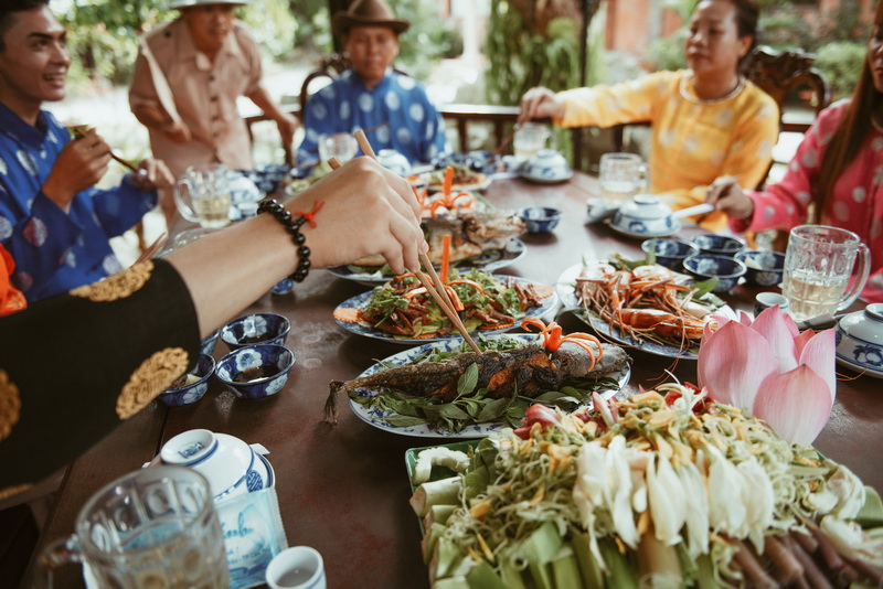 CHƯƠNG TRÌNH TOUR ĐẶC SẮC “BỬA CƠM ĐIỀN CHỦ”